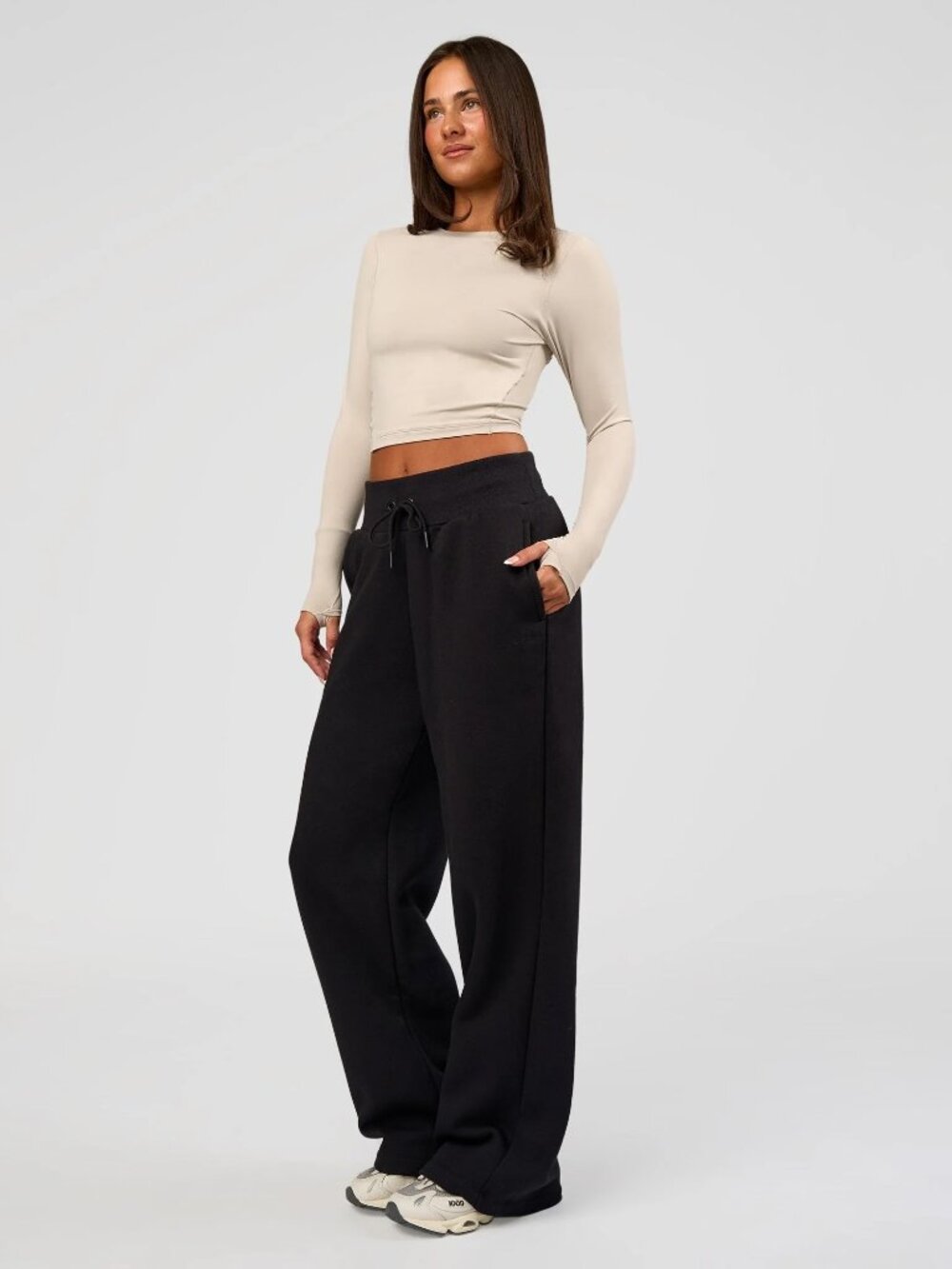 LSKD Go-To Wide Leg Track Pant in Black, Size Small - Picture 3 of 13